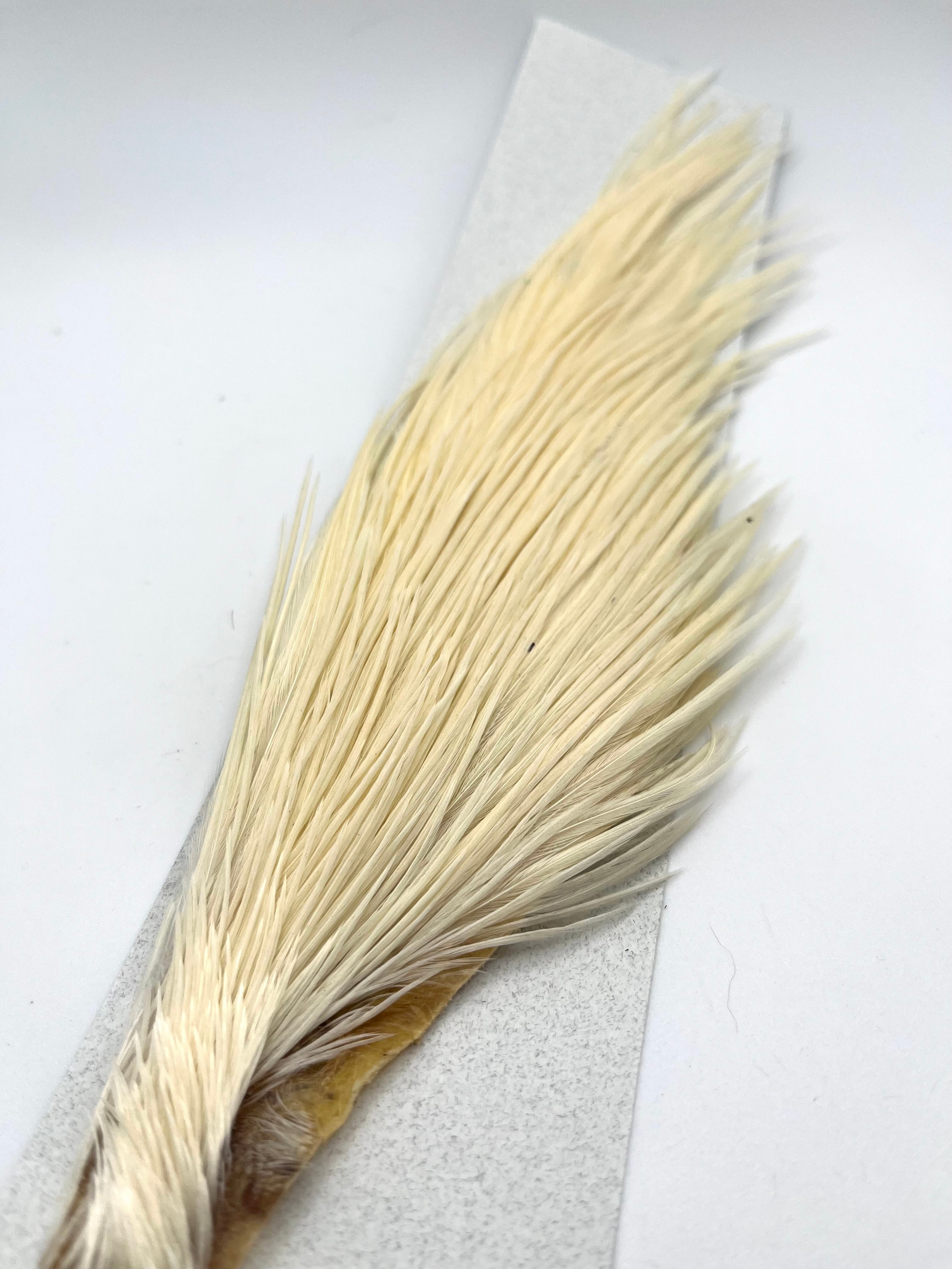 Hareline Half Rooster Cape Hackle